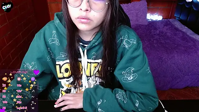 MidoriQuiinn online show from 13, 5, 2026