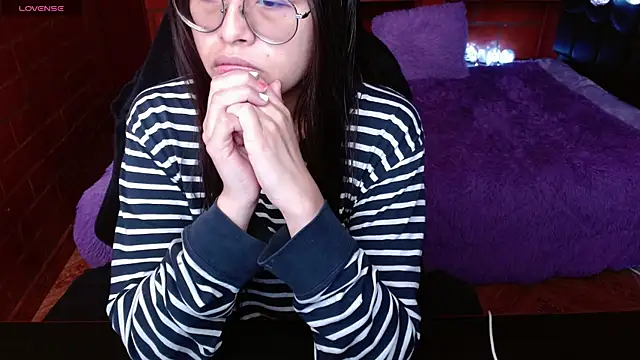 MidoriQuiinn online show from 15, 5, 2026
