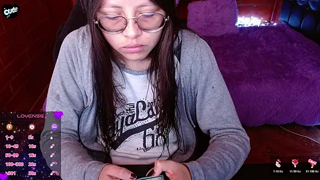 MidoriQuiinn online show from 1, 4, 2026