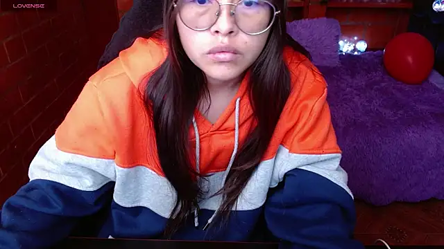 MidoriQuiinn online show from 5, 5, 2026