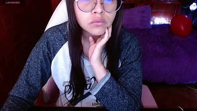 MidoriQuiinn online show from 14, 4, 2026