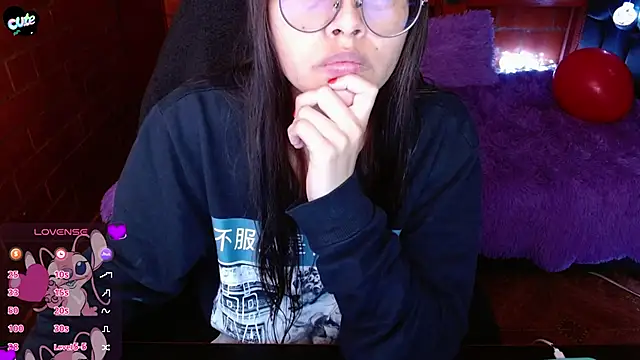 MidoriQuiinn online show from 17, 4, 2026