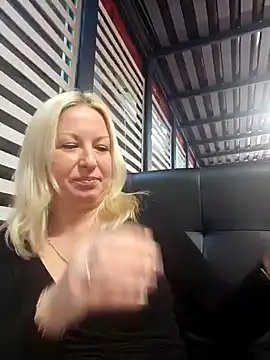 Arina smiles online show from 24, 1, 2025