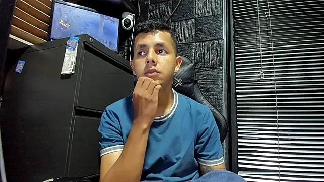 Snapshot of boy_bigcock24cm chatting on 12, 7, 2026 boy bigcock24cm online show from 12, 7, 2026