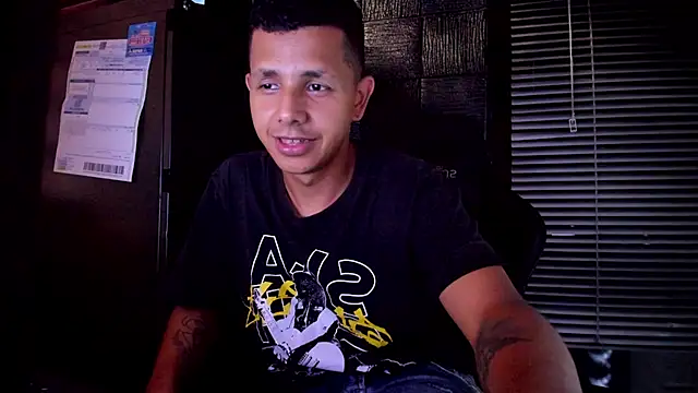 boy bigcock24cm online show from 26, 5, 2026
