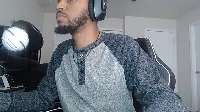 Snapshot of ChrisVacher chatting on 15, 3, 2026 ChrisVacher online show from 15, 3, 2026