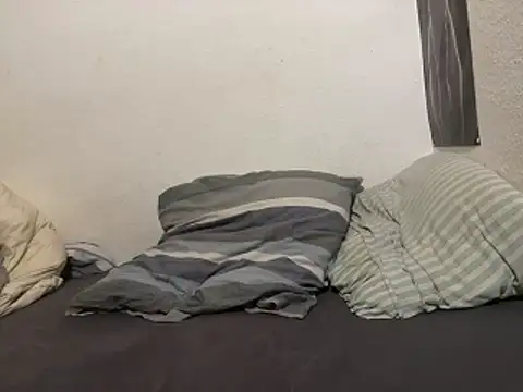 HotandHornyLev82 online show from 28, 4, 2026