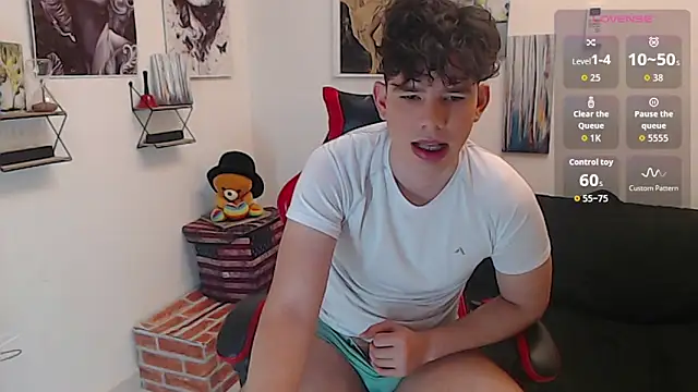 Oliverboy- online show from 13, 6, 2026