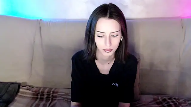 Snapshot of -Yummybabes- chatting on 10, 6, 2026 -Yummybabes- online show from 10, 6, 2026