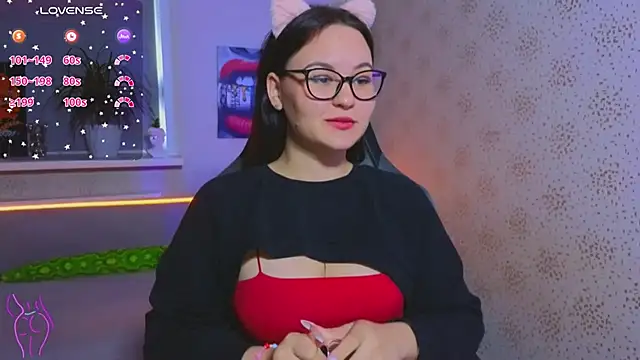 EsterLogan online show from 1, 10, 2025