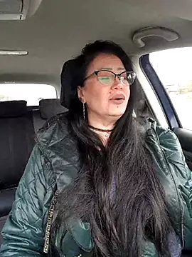 x  KHALEESI  x online show from 14, 11, 2025