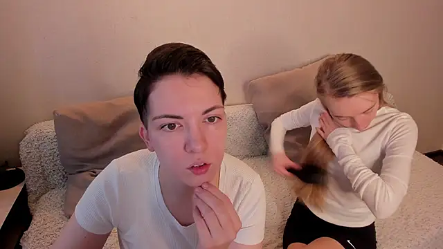 secret dreams   online show from 23, 2, 2025