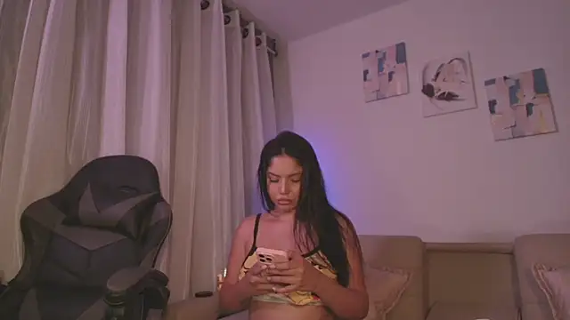 NinaMichelle online show from 11, 3, 2025