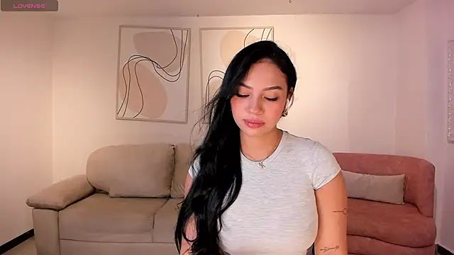 MollyJones  online show from 22, 5, 2026