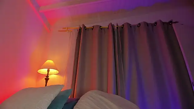 hot booty  online show from 28, 10, 2025