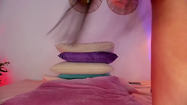 hot booty  online show from 10, 3, 2026