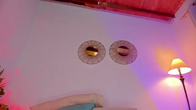 hot booty  online show from 25, 2, 2026