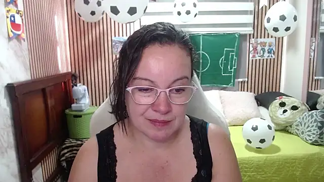 Snapshot of Sonialorens_ chatting on 11, 6, 2026 Sonialorens online show from 11, 6, 2026