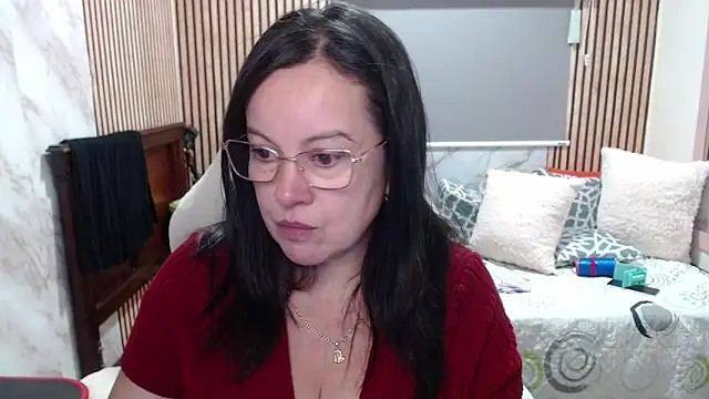 Sonialorens  online show from 15, 5, 2026