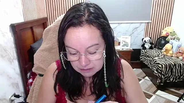 Sonialorens  online show from 20, 4, 2026