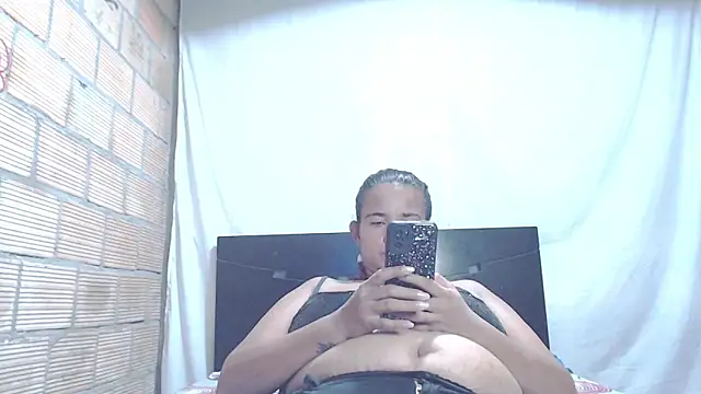 Snapshot of isabella_dirty69 chatting on 19, 3, 2025 isabella dirty69 online show from 19, 3, 2025