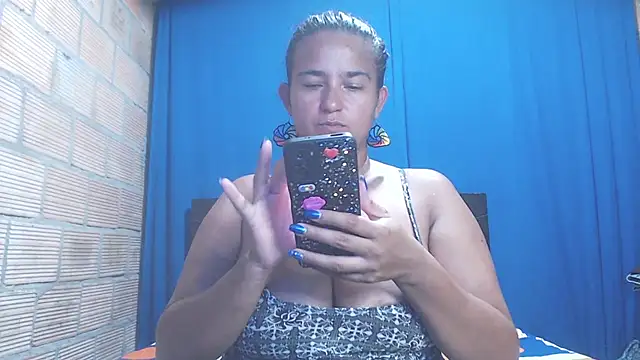 Snapshot of isabella_dirty69 chatting on 12, 2, 2025 isabella dirty69 online show from 12, 2, 2025