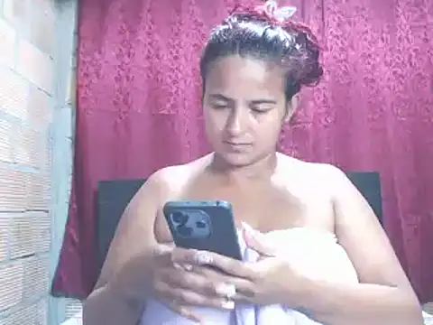 Snapshot of isabella_dirty69 chatting on 10, 9, 2025 isabella dirty69 online show from 10, 9, 2025