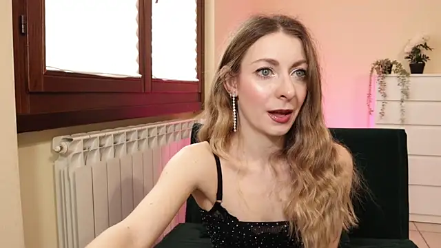 Snapshot of Luna_Riva chatting on 13, 3, 2025 Luna Riva online show from 13, 3, 2025