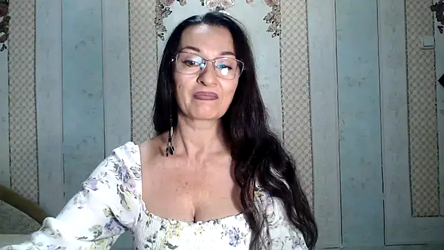 Antralyn online show from 10, 11, 2025