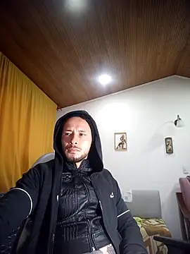 sebastian horny online show from 17, 5, 2026