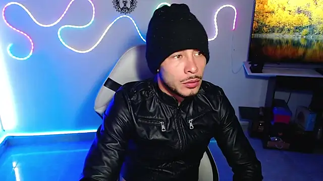 sebastian horny online show from 31, 10, 2025