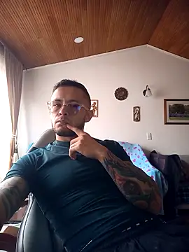 Snapshot of sebastian_horny chatting on 27, 6, 2026 sebastian horny online show from 27, 6, 2026