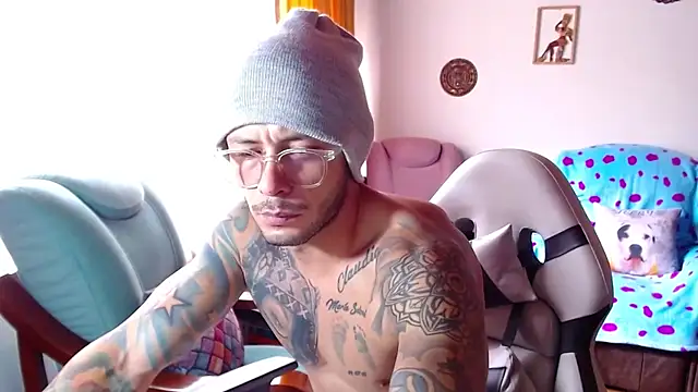 Snapshot of sebastian_horny chatting on 17, 6, 2026 sebastian horny online show from 17, 6, 2026