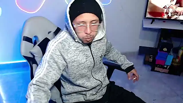 sebastian horny online show from 11, 9, 2025