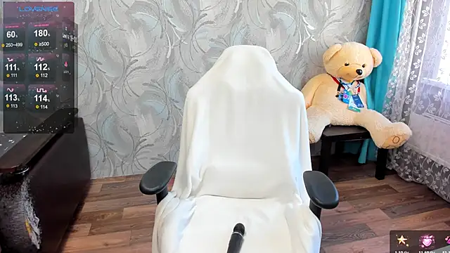 Kitty8meow online show from 14, 10, 2025