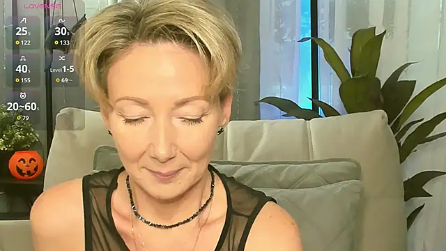 AkexandraFix online show from 31, 10, 2025