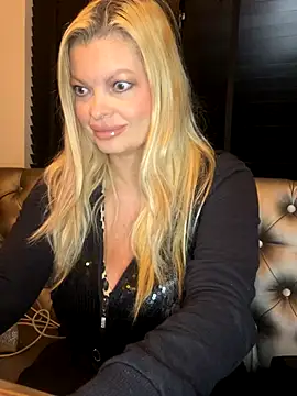 Lisavontease online show from 12, 10, 2025