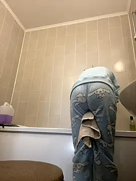 MaryHiggins online show from 23, 10, 2025