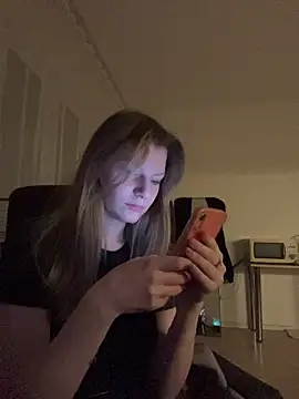 MaryHiggins online show from 5, 4, 2026