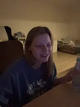 MaryHiggins online show from 4, 3, 2026