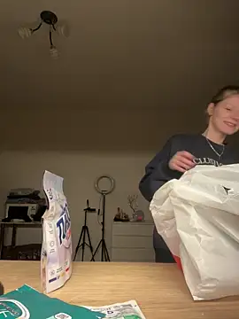 MaryHiggins online show from 17, 3, 2025