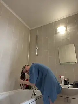 MaryHiggins online show from 5, 4, 2026