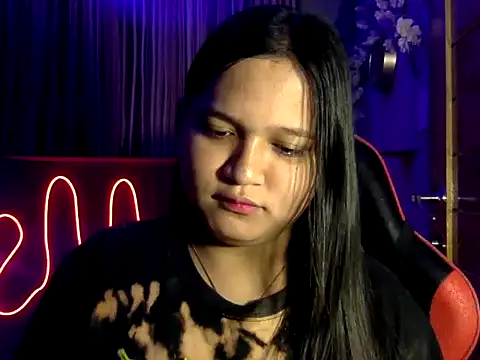 EmpressYna online show from 4, 11, 2025