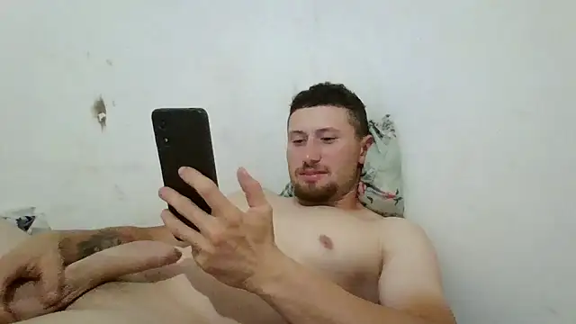 Juninho5755 online show from 3, 12, 2025