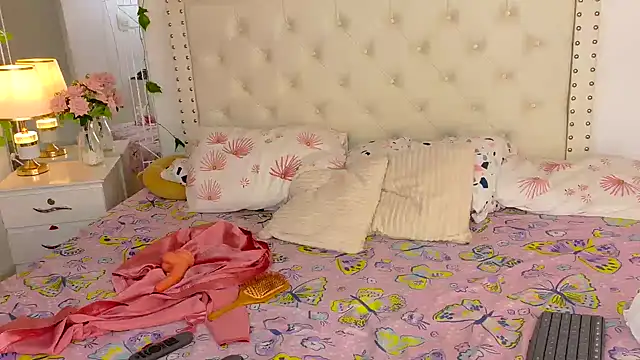 Ariana girlhots online show from 26, 3, 2026