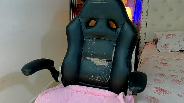 Ariana girlhots online show from 3, 10, 2025