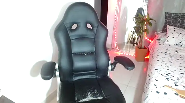 Ariana girlhots online show from 11, 3, 2025