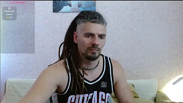 Snapshot of Aestheticguy101 chatting on 8, 7, 2026 Aestheticguy101 online show from 8, 7, 2026