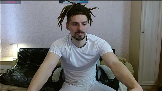 Aestheticguy101 online show from 5, 4, 2026