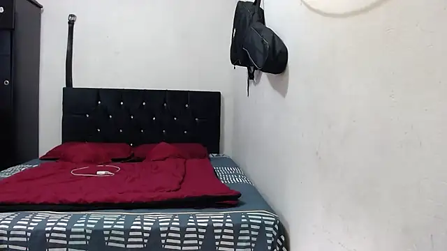 suckmydickbitch97 online show from 3, 10, 2025